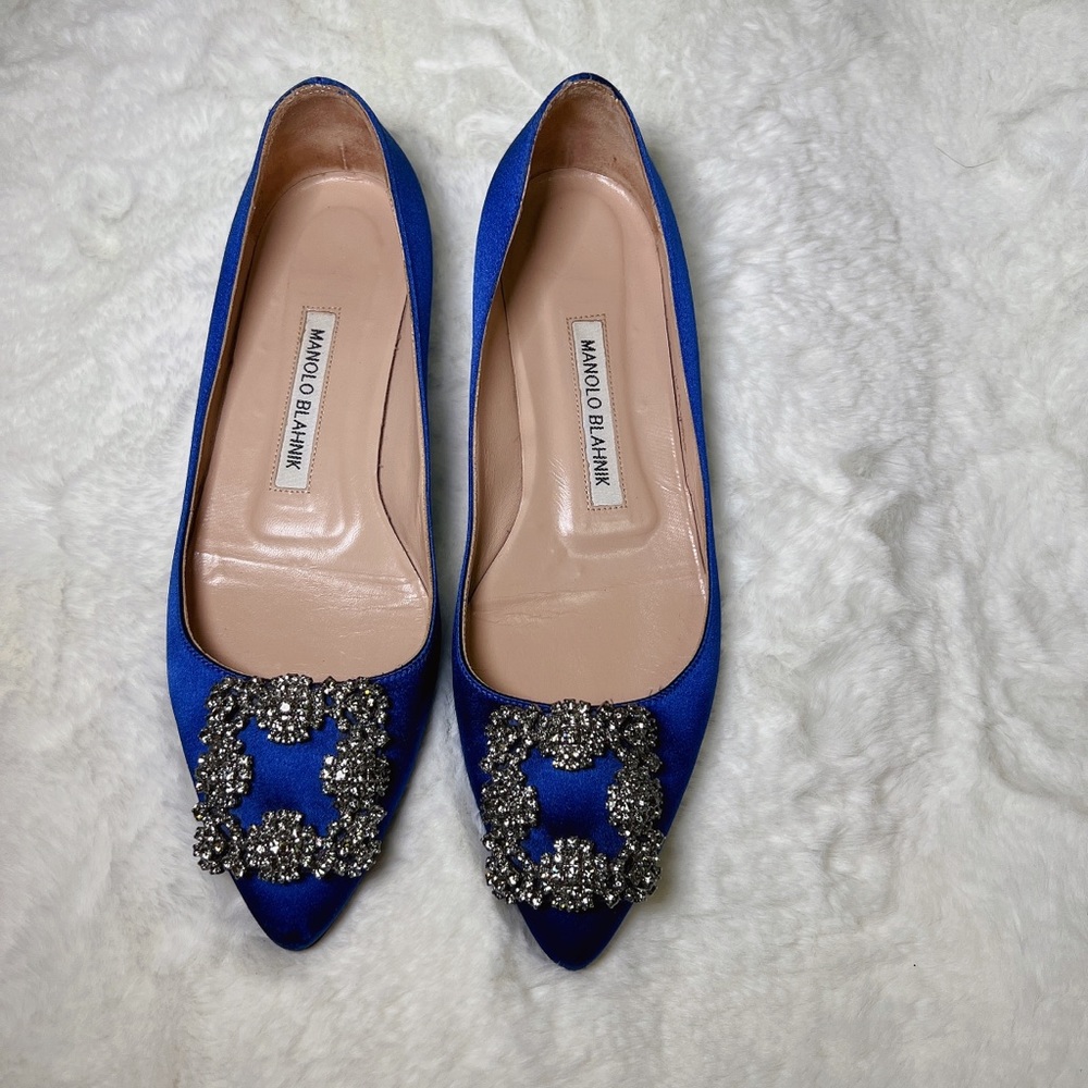 ❤️SOLD❤️Manolo Blahnik hangisi flats royal blue 35.5